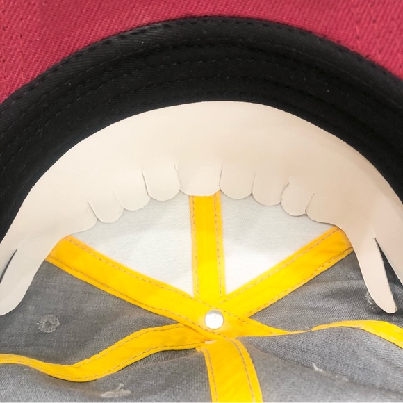 Harry Potter Gryffindor Hat - NWT, Adjustable hat - Picture 8 of 11